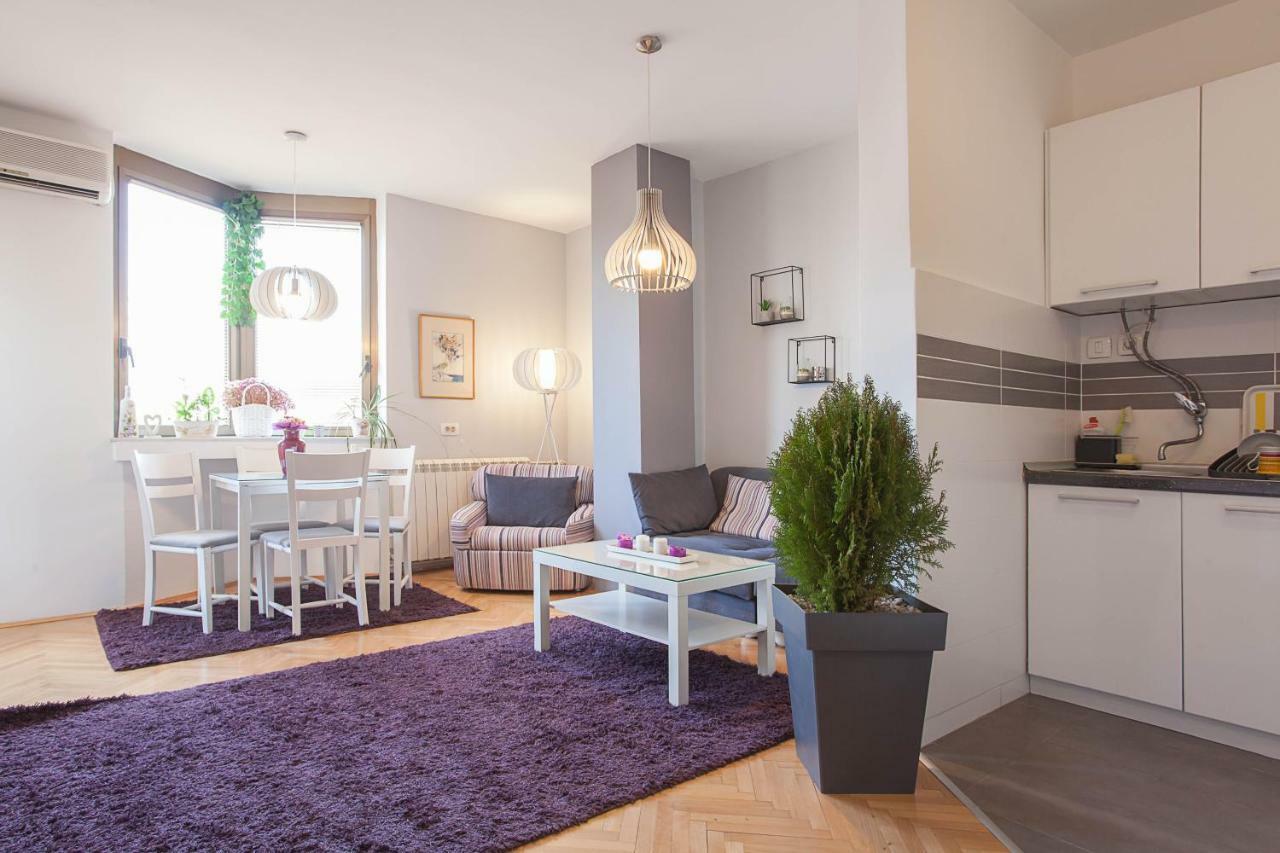 Violet Apartment Skopje Buitenkant foto